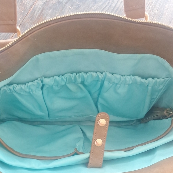 White Elm Brown Gemini Tote Or Crossbody Bag - Picture 5 of 13